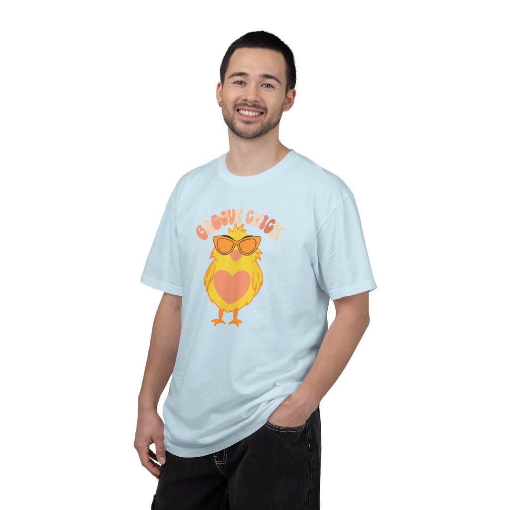 Chill Chick T‑Shirt — Cute Sunglasses Chick Graphic Tee