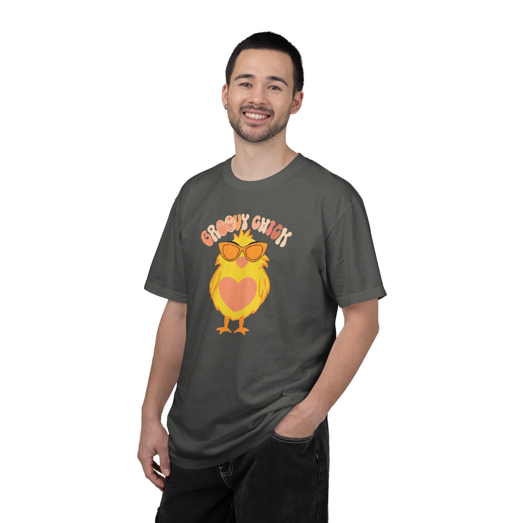 Chill Chick T‑Shirt — Cute Sunglasses Chick Graphic Tee