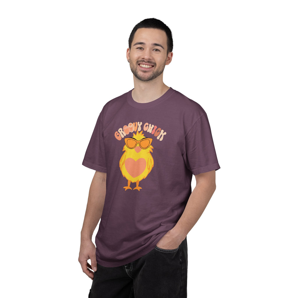 Chill Chick T‑Shirt — Cute Sunglasses Chick Graphic Tee