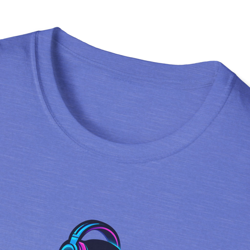 T-Shirt — 'Chirp Tunes' Parrot with Headphones Graphic Tee
