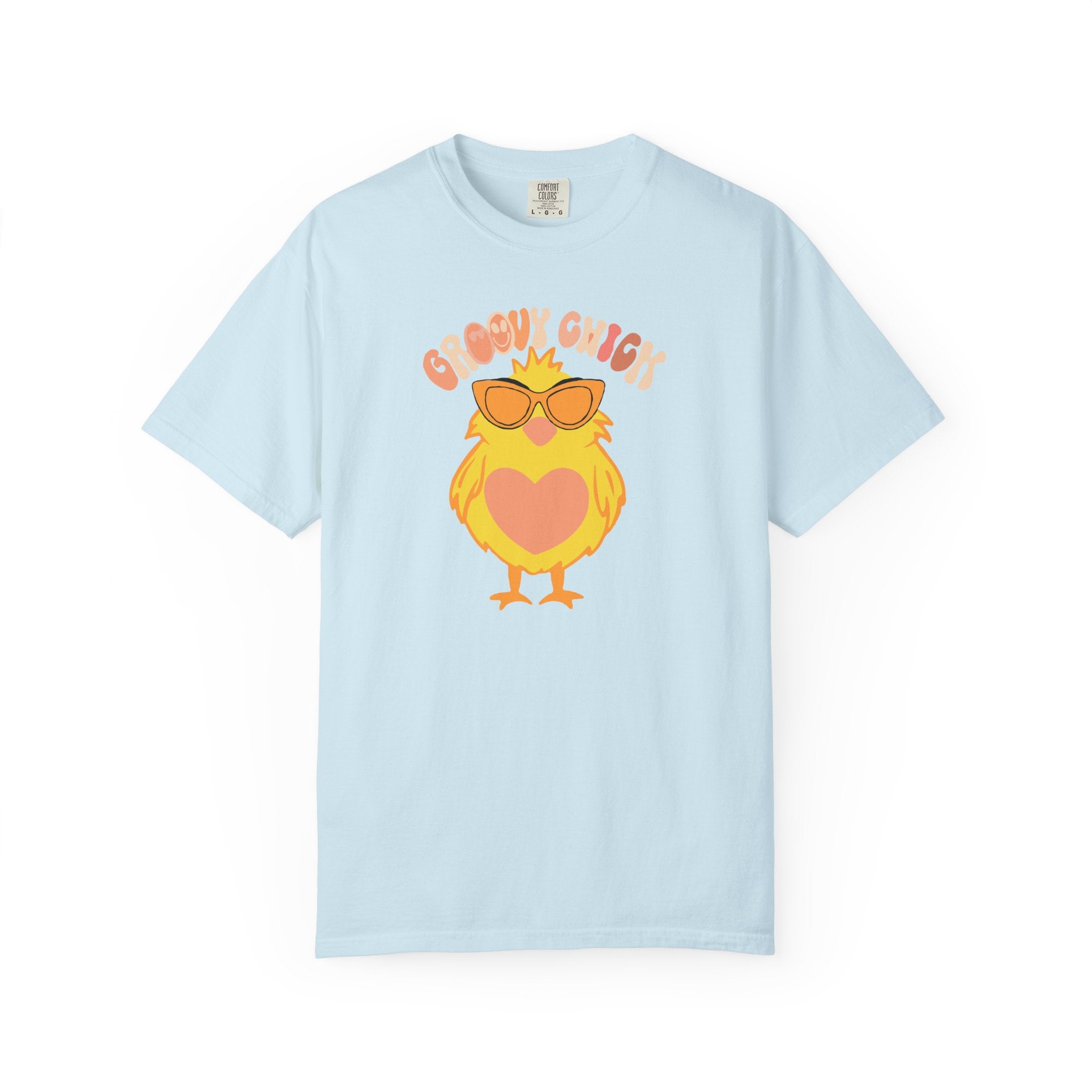 Chill Chick T‑Shirt — Cute Sunglasses Chick Graphic Tee