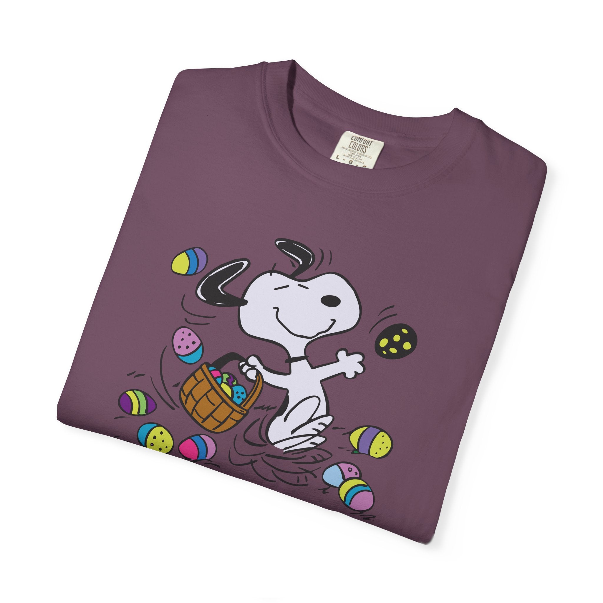 Easter Snoopy T-Shirt — "Happy Easter" Cartoon Egg Hunt Tee