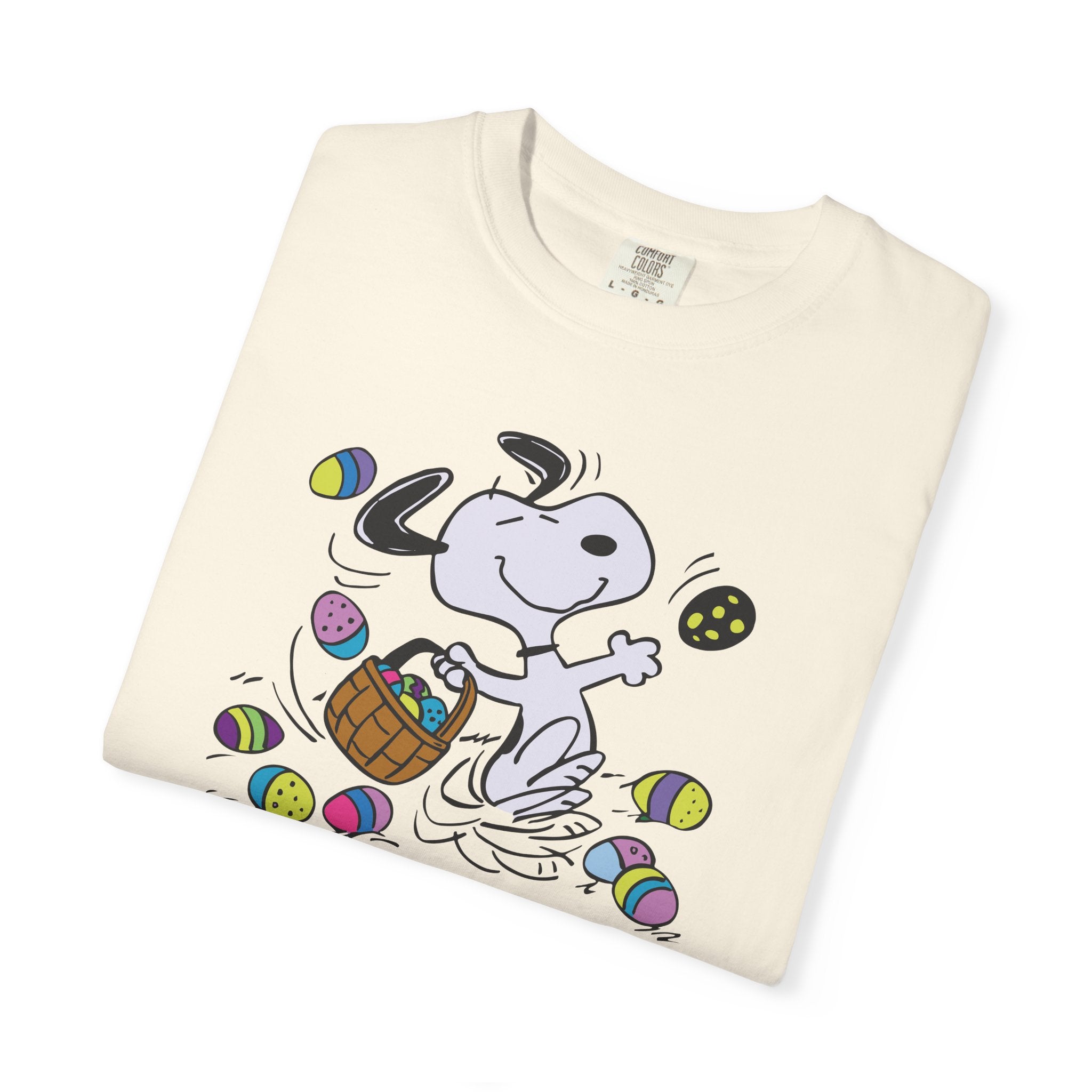 Easter Snoopy T-Shirt — "Happy Easter" Cartoon Egg Hunt Tee