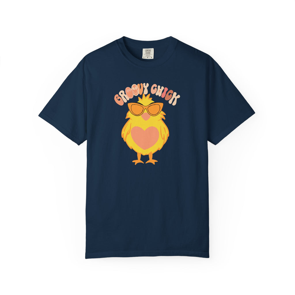Chill Chick T‑Shirt — Cute Sunglasses Chick Graphic Tee