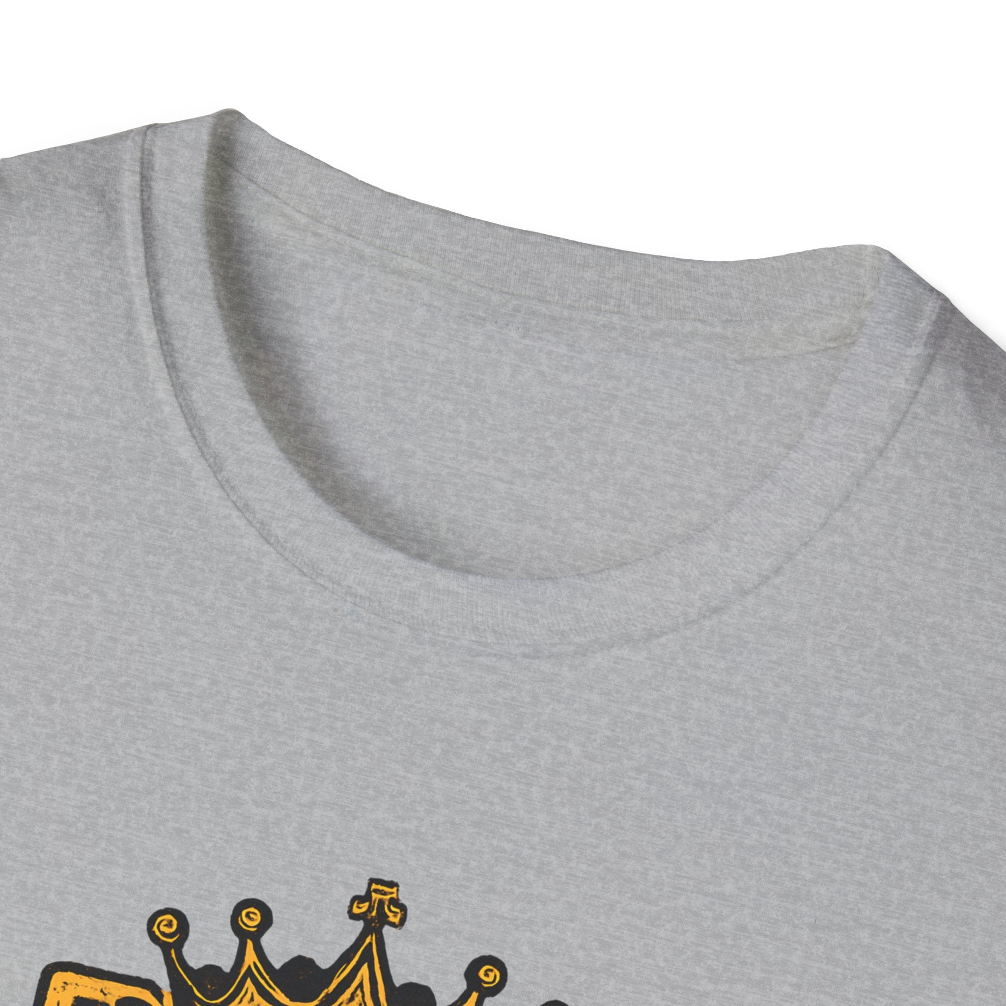 Cat Crest T-Shirt — "Best Cat Ever" Vintage Royal Cat Tee