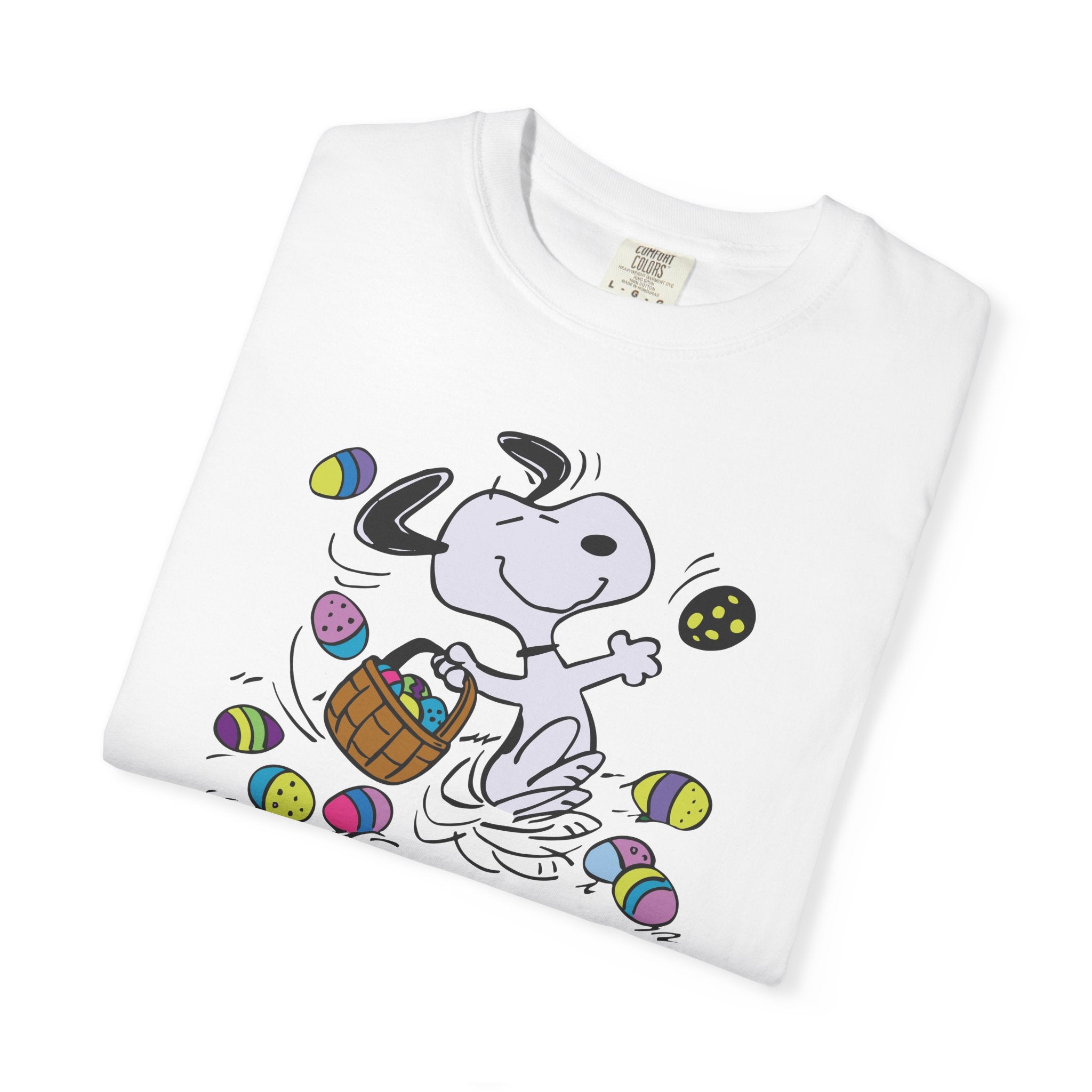 Easter Snoopy T-Shirt — "Happy Easter" Cartoon Egg Hunt Tee